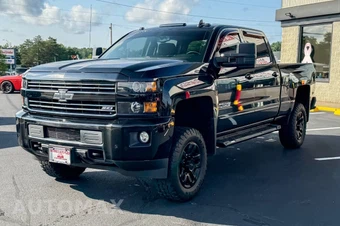 2018 Chevrolet Silverado 2500HD LT Crew Cab Medium Bed 1LT - miniatura 8
