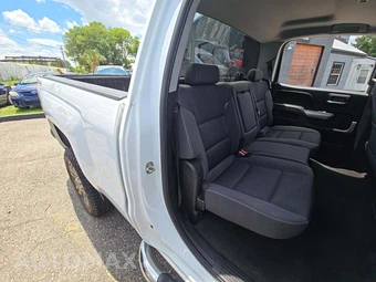 2018 Chevrolet Silverado 2500HD LT Crew Cab Medium Bed 1LT – miniatura 16