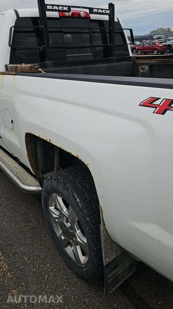 2018 Chevrolet Silverado 2500HD LTZ Crew Cab Medium Bed - miniatura 48