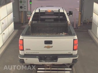 2018 Chevrolet Silverado 2500HD LTZ Crew Cab Medium Bed - miniatura 5