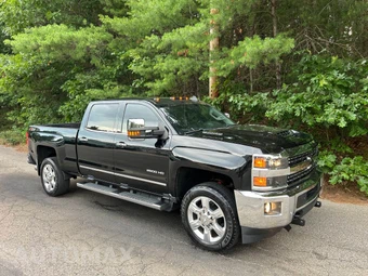 2018 Chevrolet Silverado 2500HD LTZ Crew Cab Medium Bed 1LZ - miniatura 2