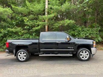 2018 Chevrolet Silverado 2500HD LTZ Crew Cab Medium Bed 1LZ - miniatura 4