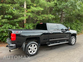 2018 Chevrolet Silverado 2500HD LTZ Crew Cab Medium Bed 1LZ - miniatura 6