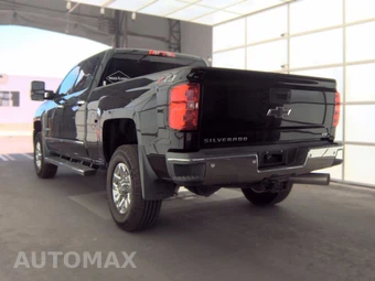 2018 Chevrolet Silverado 2500HD LTZ Crew Cab Medium Bed 1LZ - miniatura 6
