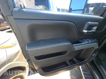 2018 Chevrolet Silverado 2500HD LTZ Crew Cab Medium Bed 1LZ - miniatura 9