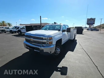 2018 Chevrolet Silverado 3500HD Cab Chassis WT Crew Cab 1WT DRW