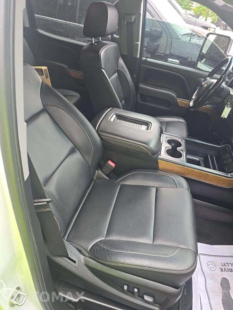 2018 Chevrolet Silverado 3500HD LTZ Crew Cab Long Bed DRW - miniatura 18