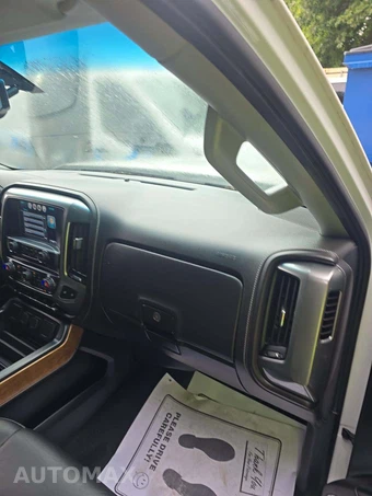 2018 Chevrolet Silverado 3500HD LTZ Crew Cab Long Bed DRW - miniatura 19