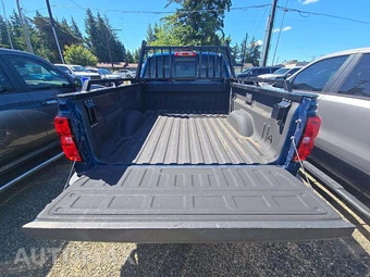 2018 Chevrolet Silverado 3500HD LTZ Crew Cab Medium Bed - miniatura 11