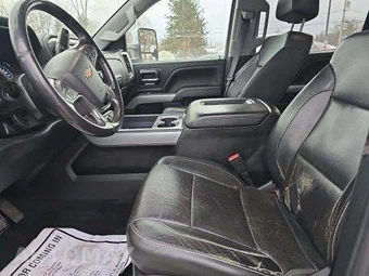 2018 Chevrolet Silverado 3500HD LTZ Crew Cab Medium Bed 1LZ - miniatura 6