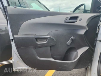 2018 Chevrolet Sonic LS Sedan 1SB - miniatura 8