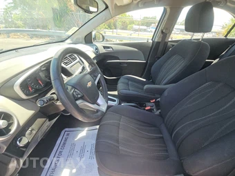 2018 Chevrolet Sonic LT Sedan 1SD – miniatura 7
