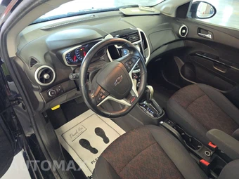 2018 Chevrolet Sonic LT Sedan 1SD - miniatura 11