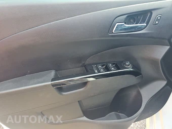 2018 Chevrolet Sonic Premier Sedan 1SF - miniatura 9