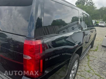 2018 Chevrolet Suburban 1500 LS 1LS - miniatura 4