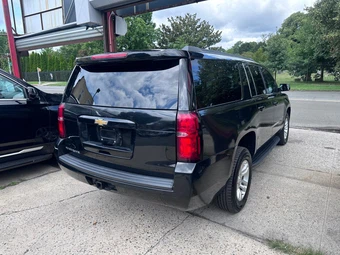 2018 Chevrolet Suburban 1500 LS 1LS - miniatura 4