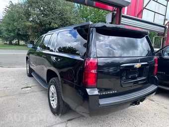 2018 Chevrolet Suburban 1500 LS 1LS - miniatura 6