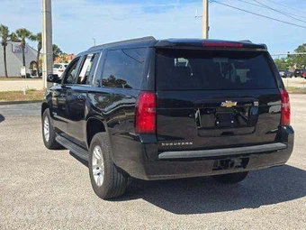 2018 Chevrolet Suburban 1500 LT 1LT - miniatura 2