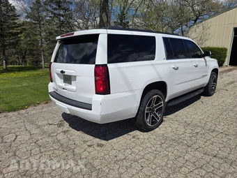 2018 Chevrolet Suburban 1500 LT 1LT - miniatura 3