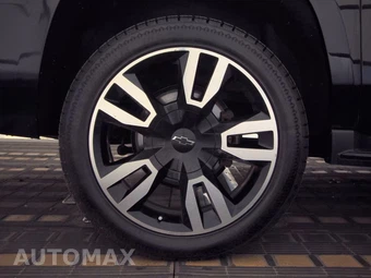 2018 Chevrolet Suburban 1500 Premier 1LZ - miniatura 11