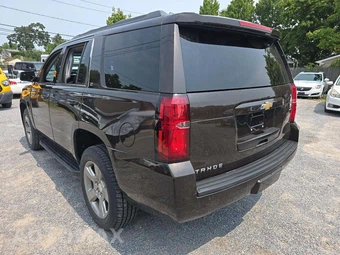 2018 Chevrolet Tahoe LT 1LT - miniatura 2