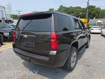 2018 Chevrolet Tahoe LT 1LT - miniatura 3
