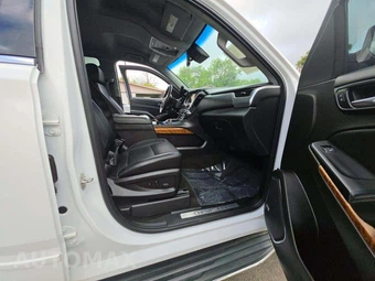 2018 Chevrolet Tahoe Premier 1LZ - miniatura 19