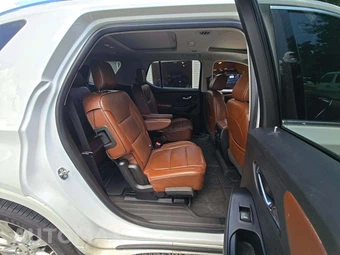 2018 Chevrolet Traverse High Country 2LZ - miniatura 14