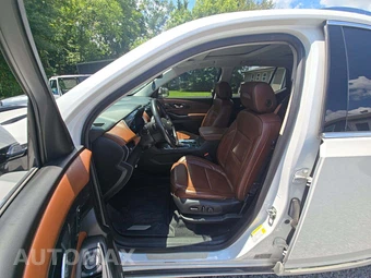 2018 Chevrolet Traverse High Country 2LZ - miniatura 3