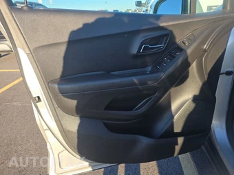2018 Chevrolet Trax LS 1LS – miniatura 9