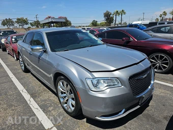 2018 Chrysler 300 Limited – miniatura 3