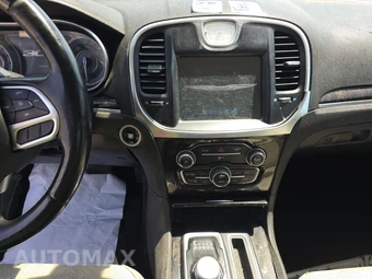 2018 Chrysler 300 Limited – miniatura 11