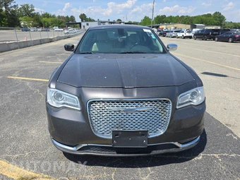 2018 Chrysler 300 Limited – miniatura 2