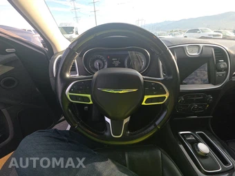 2018 Chrysler 300 Limited – miniatura 10