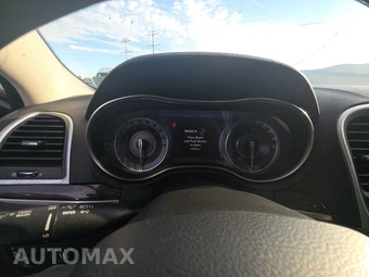 2018 Chrysler 300 Limited – miniatura 12