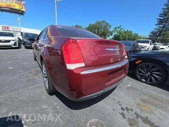 2018 Chrysler 300 Touring – miniatura 2