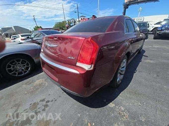 2018 Chrysler 300 Touring – miniatura 3