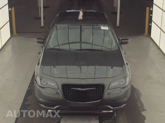 2018 Chrysler 300 Touring – miniatura 2