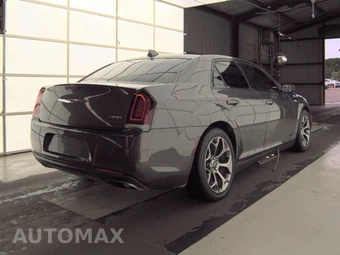 2018 Chrysler 300 Touring – miniatura 4