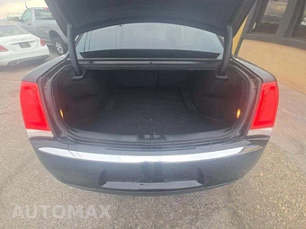 2018 Chrysler 300 Touring L – miniatura 11