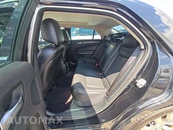 2018 Chrysler 300 Touring L - miniatura 13