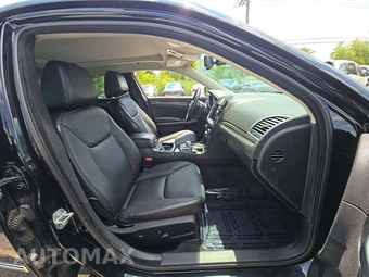 2018 Chrysler 300 Touring L - miniatura 18