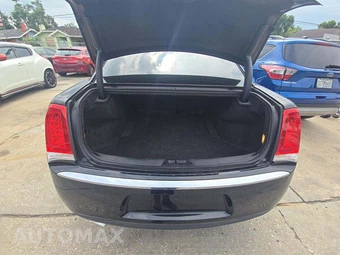 2018 Chrysler 300 Touring L – miniatura 14