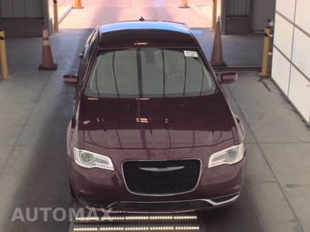 2018 Chrysler 300 Touring L – miniatura 2