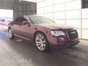 2018 Chrysler 300 Touring L – miniatura 3