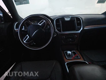 2018 Chrysler 300C - miniatura 11