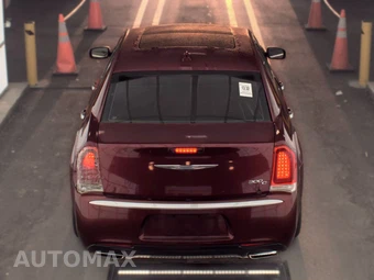 2018 Chrysler 300C - miniatura 5