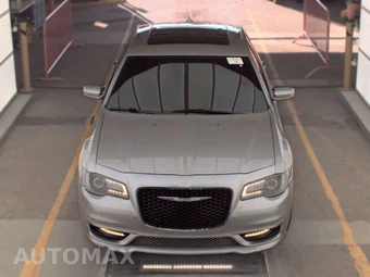 2018 Chrysler 300S – miniatura 2