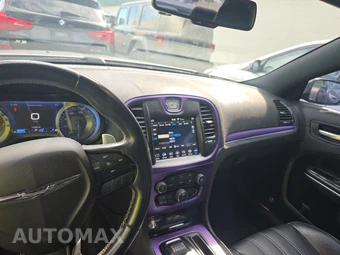 2018 Chrysler 300S – miniatura 11