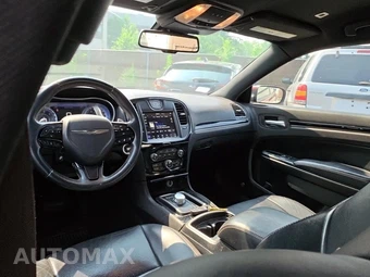 2018 Chrysler 300S – miniatura 14